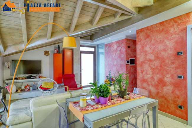 Mansarda in vendita a Marchirolo