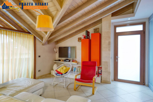 Mansarda in vendita a Marchirolo