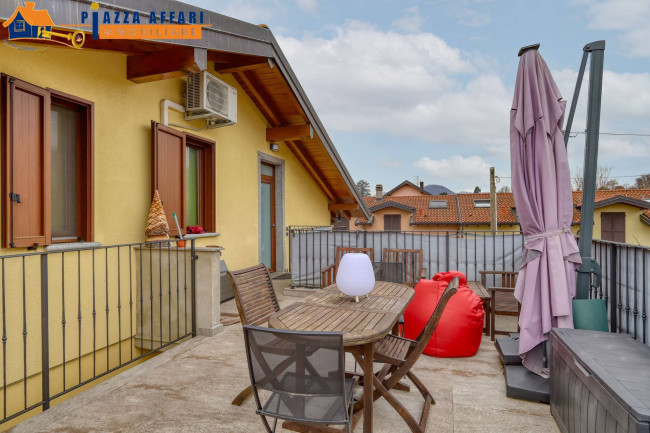 Mansarda in vendita a Marchirolo