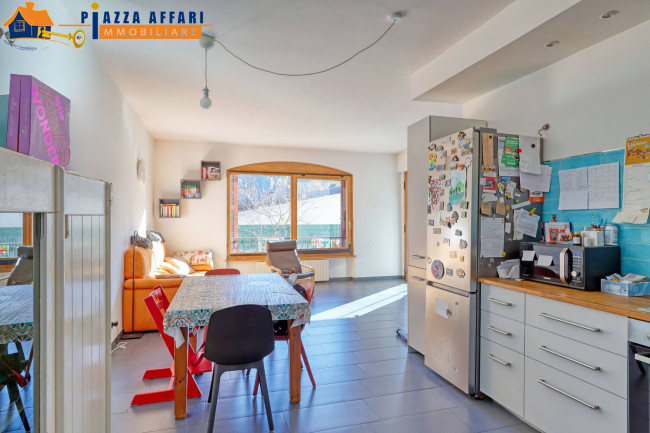 Appartamento in vendita a Lavena Ponte Tresa