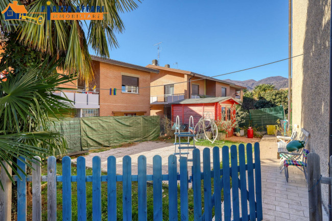 Appartamento in vendita a Lavena Ponte Tresa