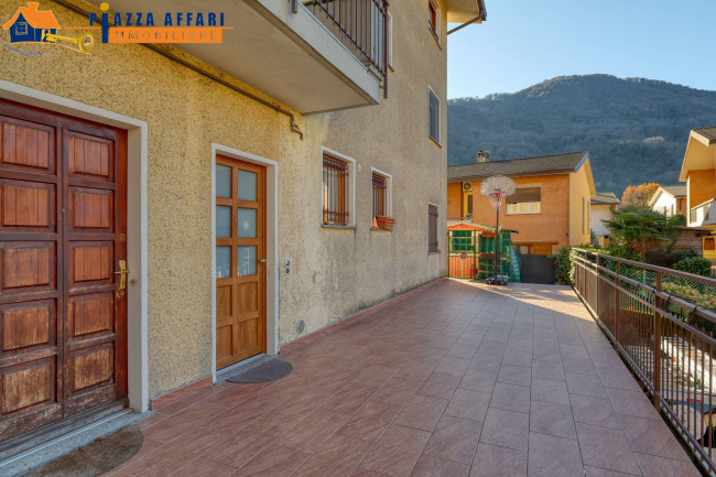 Appartamento in vendita a Lavena Ponte Tresa