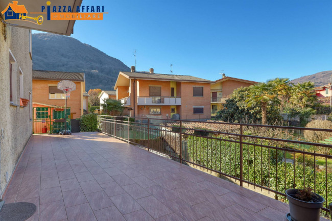 Appartamento in vendita a Lavena Ponte Tresa