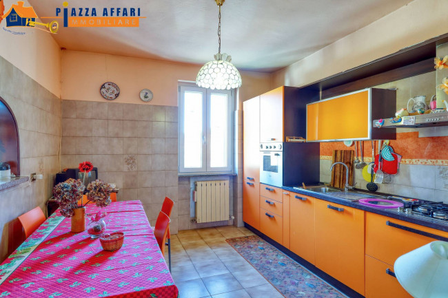 Villa in vendita a Marchirolo