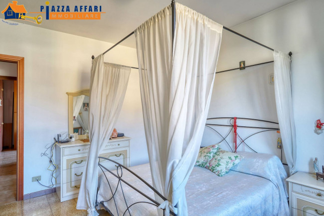 Villa in vendita a Marchirolo