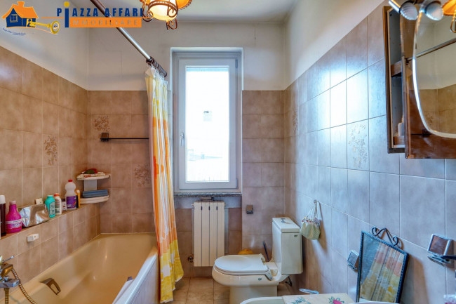 Villa in vendita a Marchirolo