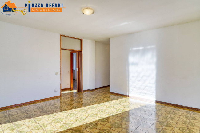 Villa in vendita a Marchirolo