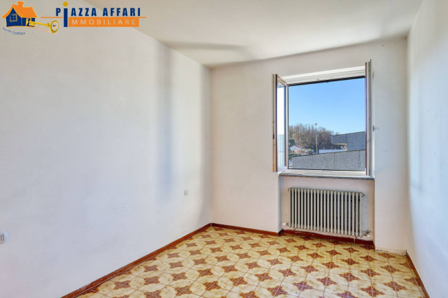 Villa in vendita a Marchirolo