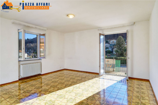 Appartamento in vendita a Marchirolo