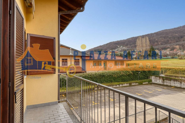 Appartamento in vendita a Brezzo di Bedero