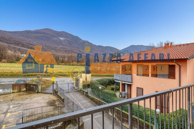 Appartamento in vendita a Brezzo di Bedero