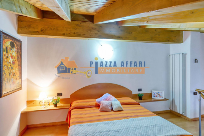 Appartamento in vendita a Brezzo di Bedero