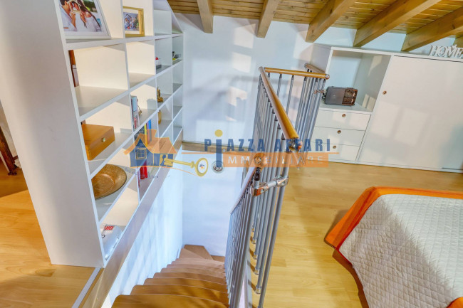 Appartamento in vendita a Brezzo di Bedero