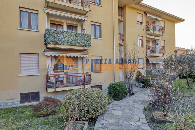 Appartamento in vendita a Caronno Varesino