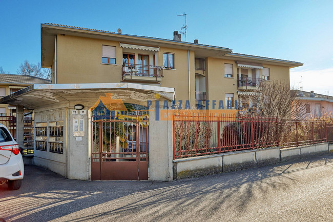 Appartamento in vendita a Caronno Varesino