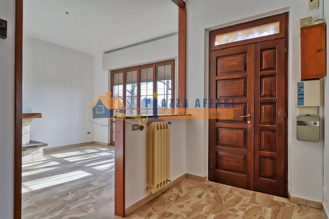 Villa Bifamigliare in vendita a Caronno Varesino