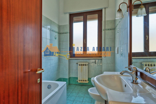 Villa Bifamigliare in vendita a Caronno Varesino