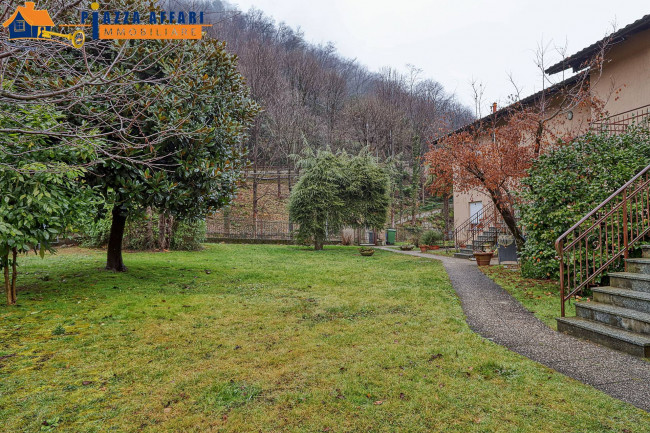 Appartamento in vendita a Brusimpiano