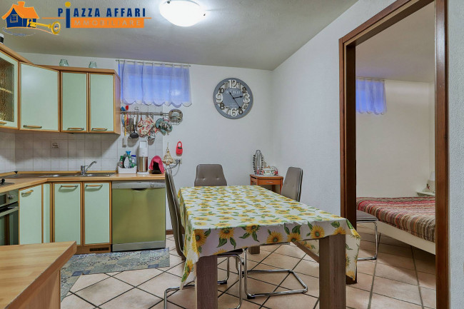 Villa in vendita a Marchirolo