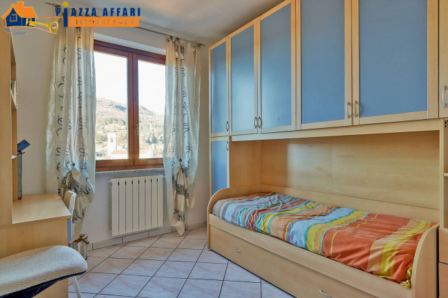 Villa in vendita a Marchirolo