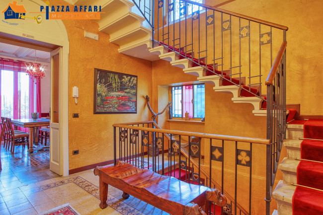 Villa in vendita a Valganna