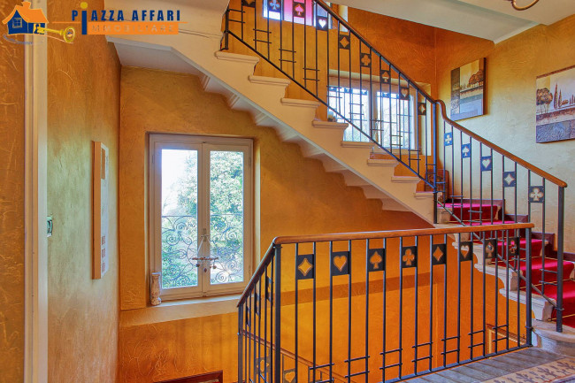 Villa in vendita a Valganna