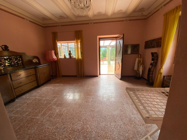 Villa in vendita a Valganna