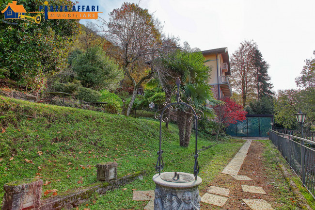 Villa in vendita a Valganna