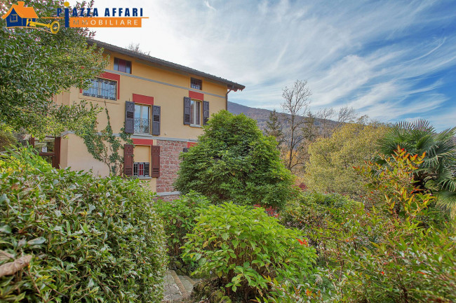 Villa in vendita a Valganna