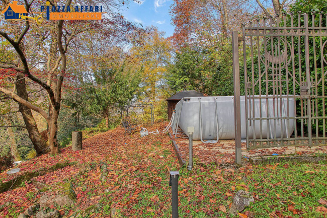 Villa in vendita a Valganna