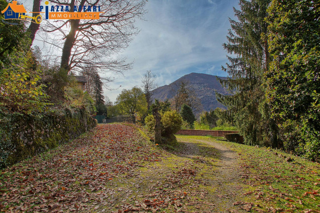 Villa in vendita a Valganna