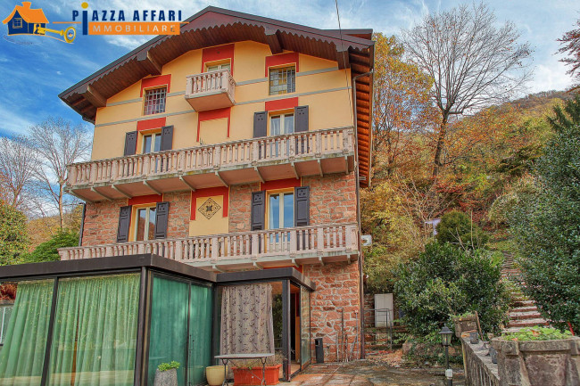 Villa in vendita a Valganna