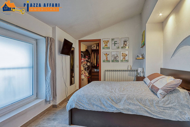 Porzione di Casa Terra / Cielo in vendita a Biandronno