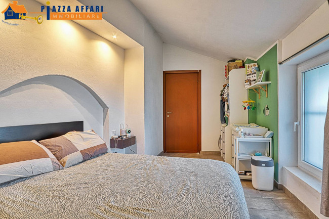 Porzione di Casa Terra / Cielo in vendita a Biandronno