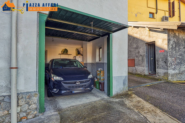 Porzione di Casa Terra / Cielo in vendita a Biandronno