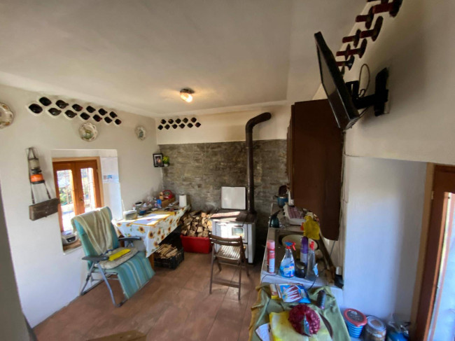 Casa singola in vendita a Cadegliano-Viconago