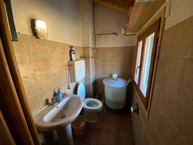 Casa singola in vendita a Cadegliano-Viconago