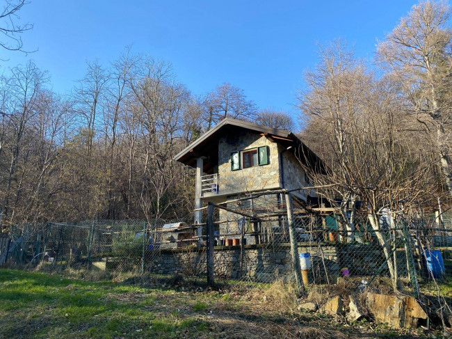 Casa singola in vendita a Cadegliano-Viconago