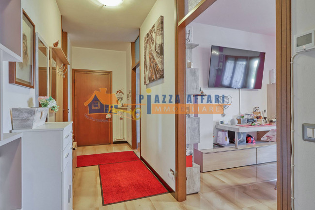 Appartamento in vendita a Caronno Varesino