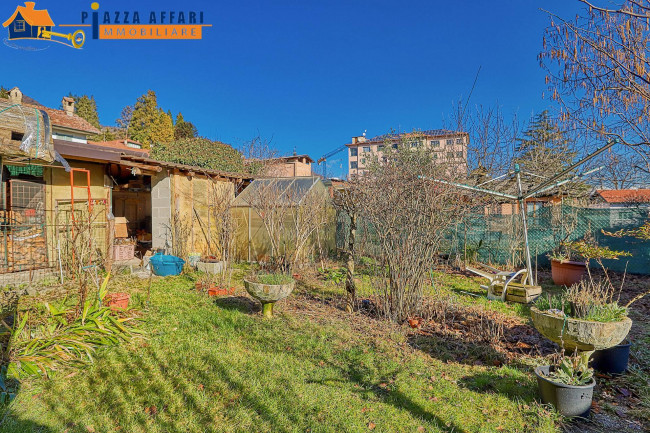 Appartamento in vendita a Marchirolo