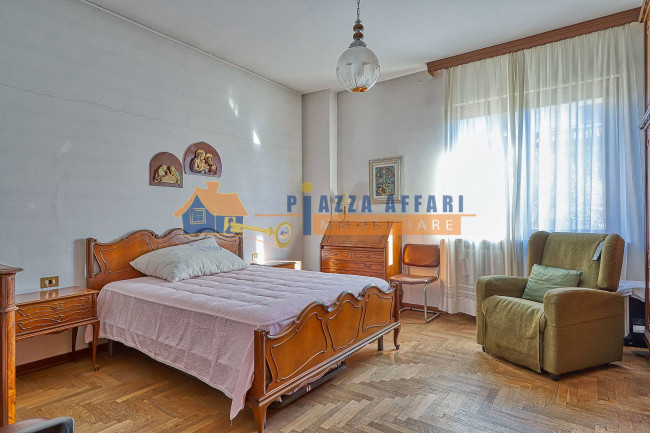 Villa Bifamigliare in vendita a Caronno Varesino