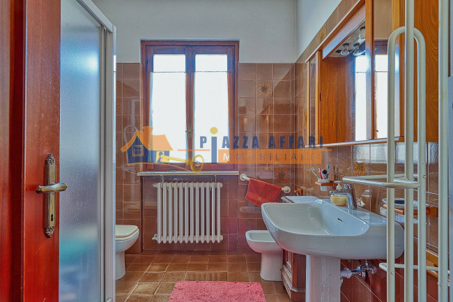 Villa Bifamigliare in vendita a Caronno Varesino