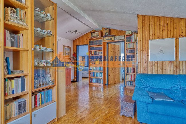 Villa Bifamigliare in vendita a Caronno Varesino