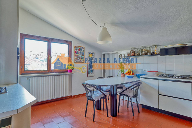 Villa Bifamigliare in vendita a Caronno Varesino