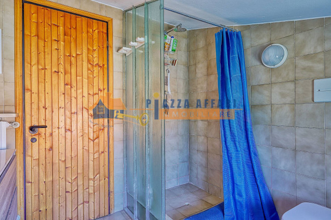 Villa Bifamigliare in vendita a Caronno Varesino