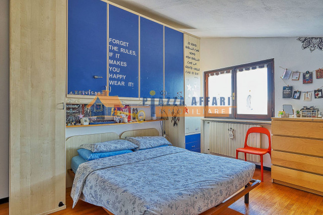 Villa Bifamigliare in vendita a Caronno Varesino