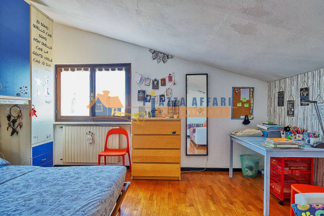 Villa Bifamigliare in vendita a Caronno Varesino