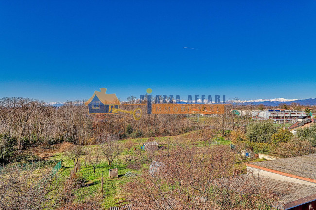 Villa Bifamigliare in vendita a Caronno Varesino