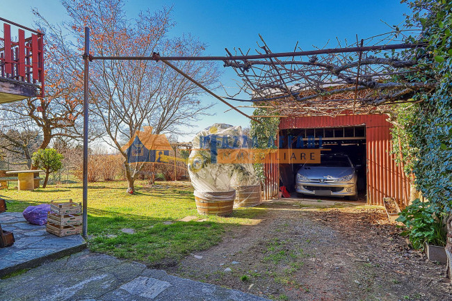 Villa Bifamigliare in vendita a Caronno Varesino