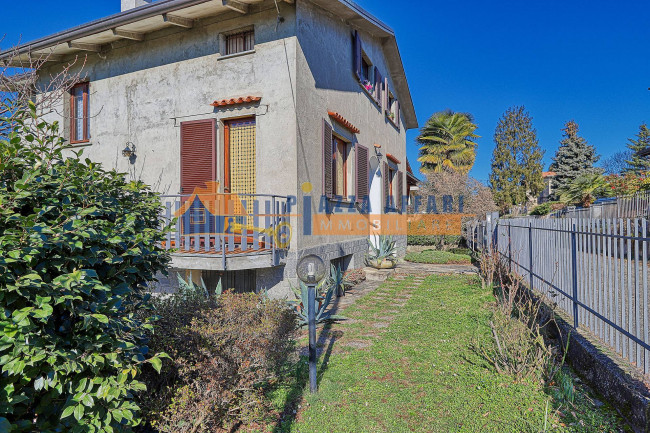 Villa Bifamigliare in vendita a Caronno Varesino